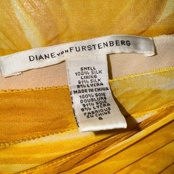Diane Von Furstenberg: Yellow Silk Dress (Size 6) - Picture 4 of 7